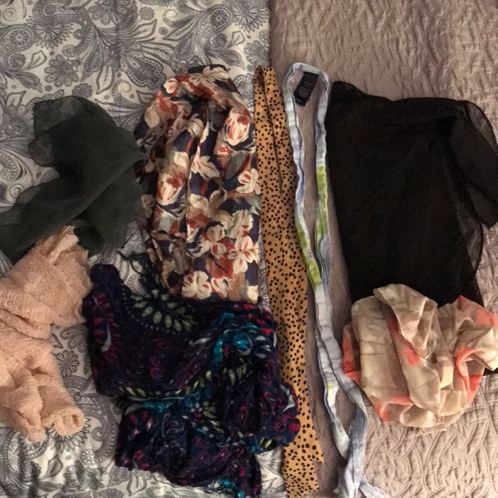 Lot of scarves and fabric belts